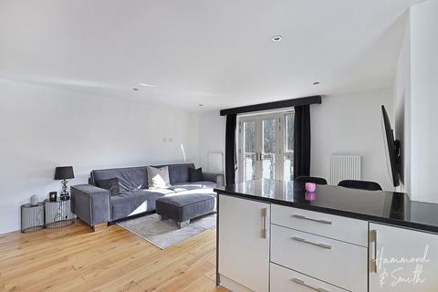 2 bedroom flat for sale, Thornwood Road, Epping CM16