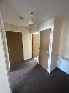 2 bedroom flat to rent, Westleigh Close, Northampton NN1