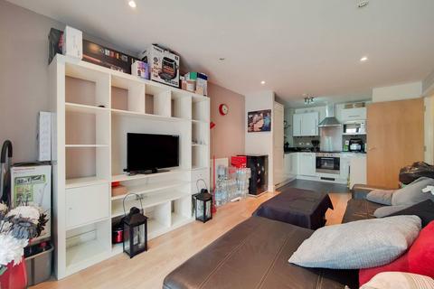 2 bedroom flat to rent, Mercury House, Canning Town, London, E16