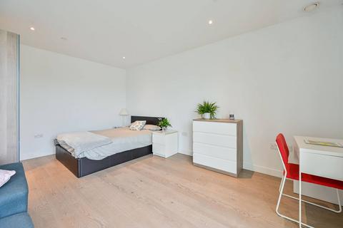 403, Tyler Court New Paragon Walk, London, SE17 1AX