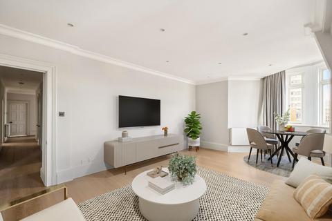 4 bedroom flat to rent, Sloane Street, London, SW1X