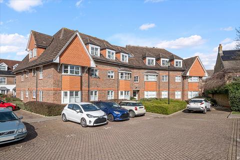 2 bedroom flat for sale, Hayward Road, Thames Ditton KT7