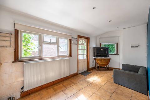 1 bedroom flat to rent, Horn Lane, North Acton, London, W3