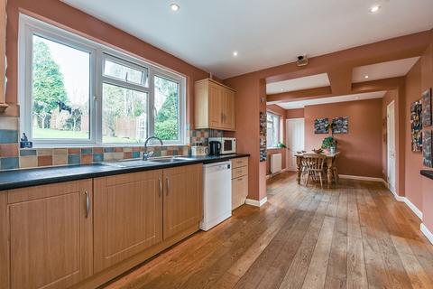 5 bedroom detached house for sale, Stockers Avenue, Winchester