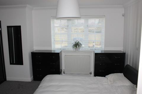 2 bedroom ground floor flat for sale, High Wycombe HP12