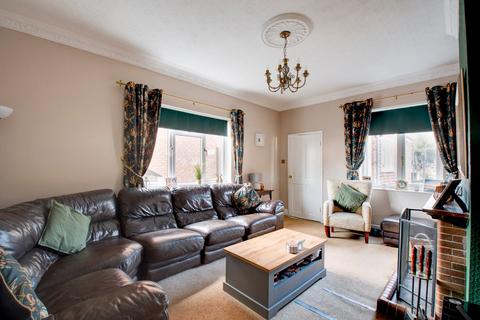 5 bedroom semi-detached house for sale, Wood Street, Wollaston, Stourbridge, West Midlands, DY8