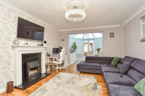 2 bedroom end of terrace house for sale, Satis Avenue, Milton Regis, Sittingbourne, Kent