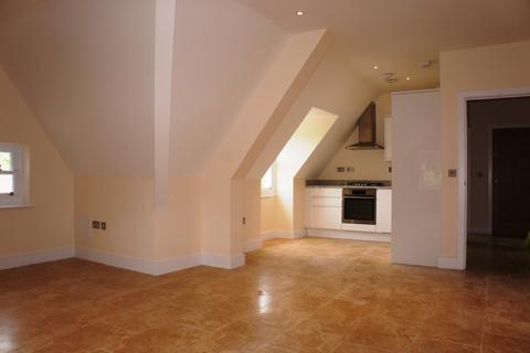 2 bedroom apartment to rent, Oaks Road, Reigate