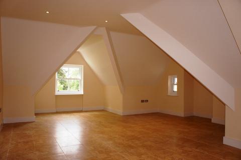 2 bedroom apartment to rent, Oaks Road, Reigate