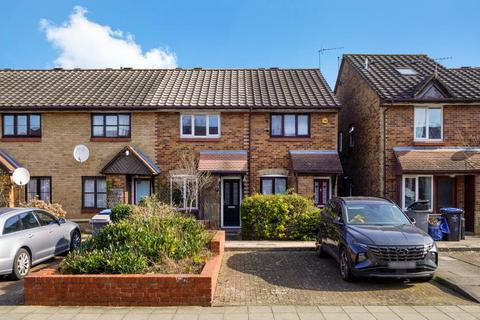 2 bedroom terraced house for sale, Langton Road, Cricklewood, London, NW2