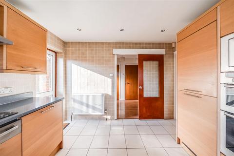 61 Camden Road, Bexley, DA5 3NZ