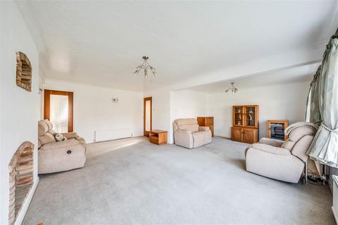 61 Camden Road, Bexley, DA5 3NZ
