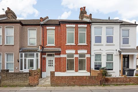 3 bedroom terraced house to rent, Torridon Road, London, SE6