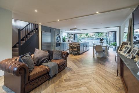 86 Mortimer Road, London, N1 4LH