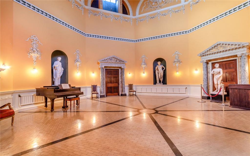 Octagan Room