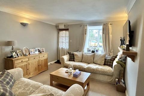 2 bedroom terraced house to rent, Tappers Close, Topsham