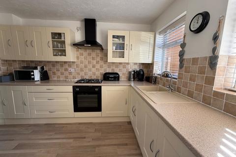 3 bedroom detached house for sale, Bransdale Avenue, Forest Town, Mansfield