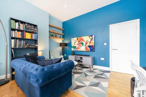 2 bedroom flat for sale, Priory Park Road, London NW6