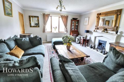 5 bedroom detached house for sale, West End, Norwich