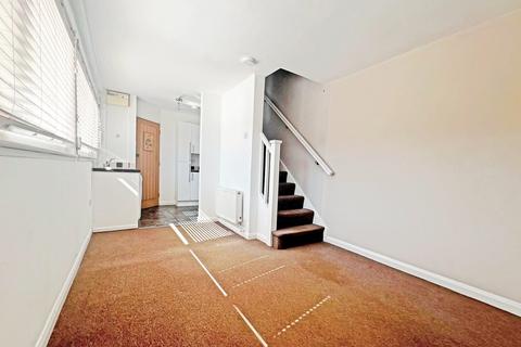 85a Cleveland Close, Basingstoke, RG22 5AW