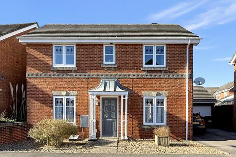 3 bedroom detached house for sale, Fell Road, Westbury