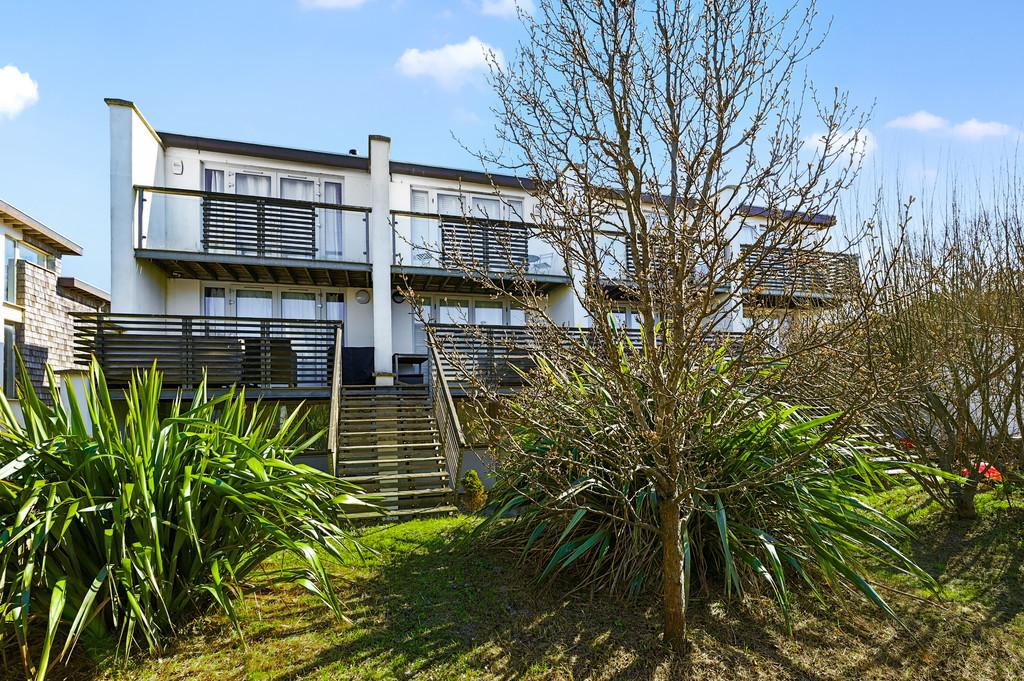 19 Cadborough cliff tn31 - externals (2)