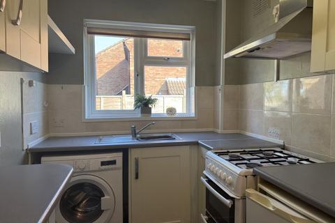 1 bedroom end of terrace house to rent, Glyndebourne Gardens, Oxfordshire OX16