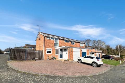 3 bedroom semi-detached house for sale, Meadow Close, Halstead, CO9