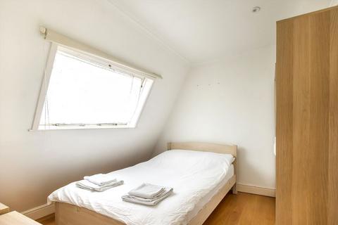 1 bedroom flat to rent, Fairholme Road, London W14