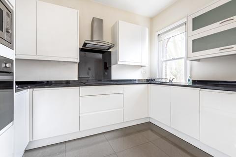 2 bedroom apartment to rent, Kings Avenue Clapham SW4