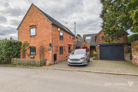 4 bedroom barn conversion for sale, Thurvaston Road, Marston Montgomery