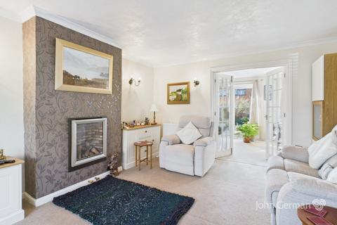 31 Hillside Drive, Little Haywood, Stafford, ST18 0NN