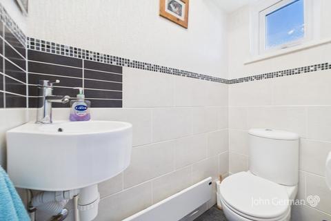 31 Hillside Drive, Little Haywood, Stafford, ST18 0NN