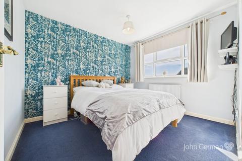 31 Hillside Drive, Little Haywood, Stafford, ST18 0NN