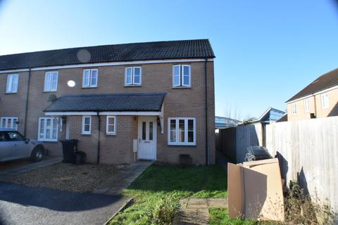 3 bedroom end of terrace house to rent, Scania Close, Bridgwater TA6