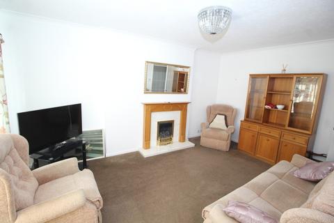 2 bedroom semi-detached bungalow to rent, West Close, Altofts