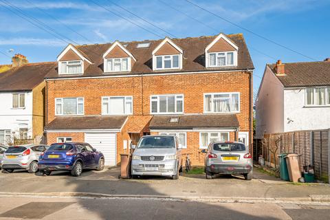 4 bedroom terraced house for sale, Stanhope Road, Carshalton