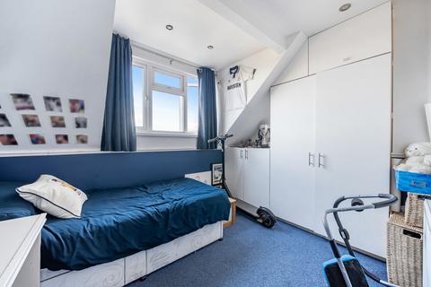 24 Stanhope Road, Carshalton, SM5 4LH