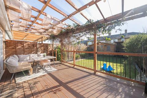 112 Thornton Road, Carshalton, SM5 1NQ