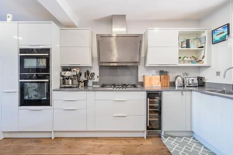 112 Thornton Road, Carshalton, SM5 1NQ