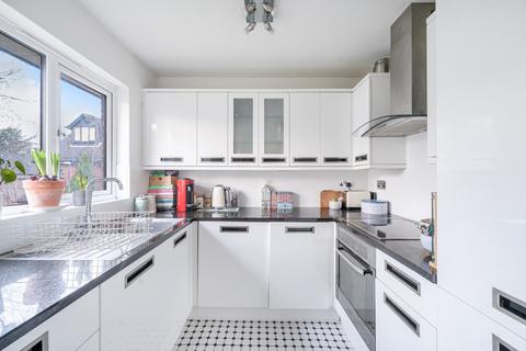 56 Vellum Drive, Carshalton, SM5 2TP