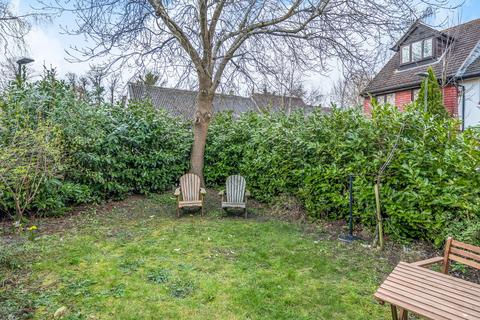 56 Vellum Drive, Carshalton, SM5 2TP