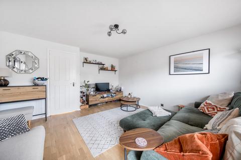 56 Vellum Drive, Carshalton, SM5 2TP