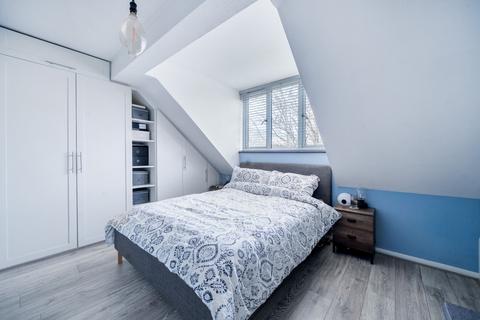 56 Vellum Drive, Carshalton, SM5 2TP