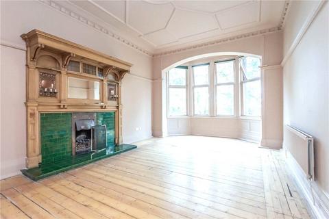 4 bedroom apartment for sale, Camphill Avenue, Shawlands, Glasgow