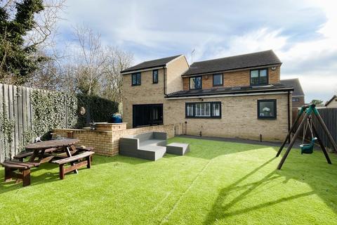 5 bedroom detached house for sale, Pasture Way, Doncaster DN11