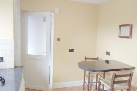 2 bedroom apartment to rent, The Paddocks, Wembley