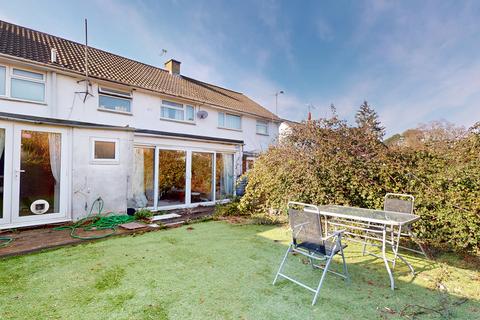 18 Castlefields Drive, Charlton Kings, Cheltenham, GL52 6YP