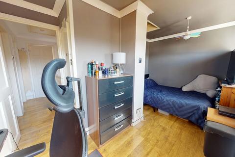 18 Castlefields Drive, Charlton Kings, Cheltenham, GL52 6YP