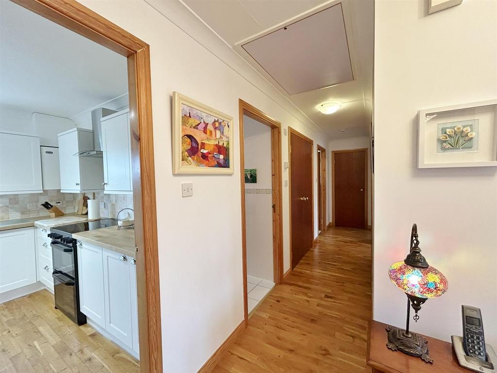 Hall towards bedrooms